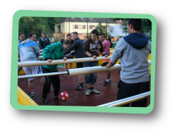 Human Table Soccer auf der Jugendfreizeit